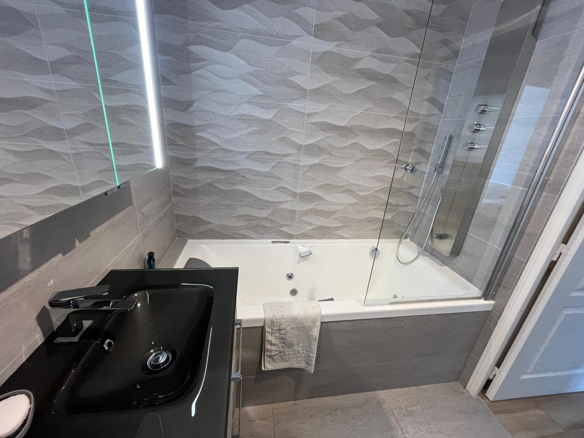 Appartement Entierement Equipe Шарбоньєр-ле-Бен Екстер'єр фото